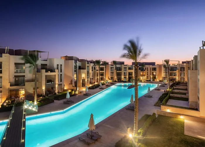 Balanced & Bright 2 Bdr Mangroovy Free Pool & Access Apartman *