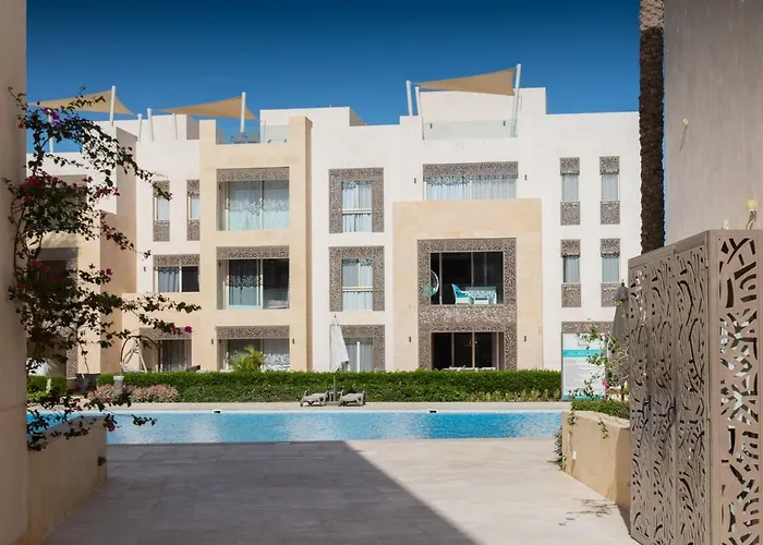 Apartman Balanced & Bright 2 Bdr Mangroovy Free Pool & Access Gurdaka