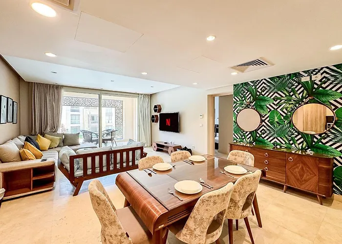 Balanced & Bright 2 Bdr Mangroovy Free Pool & Access Apartman *